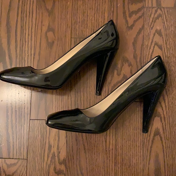 Prada heels - Picture 6 of 9
